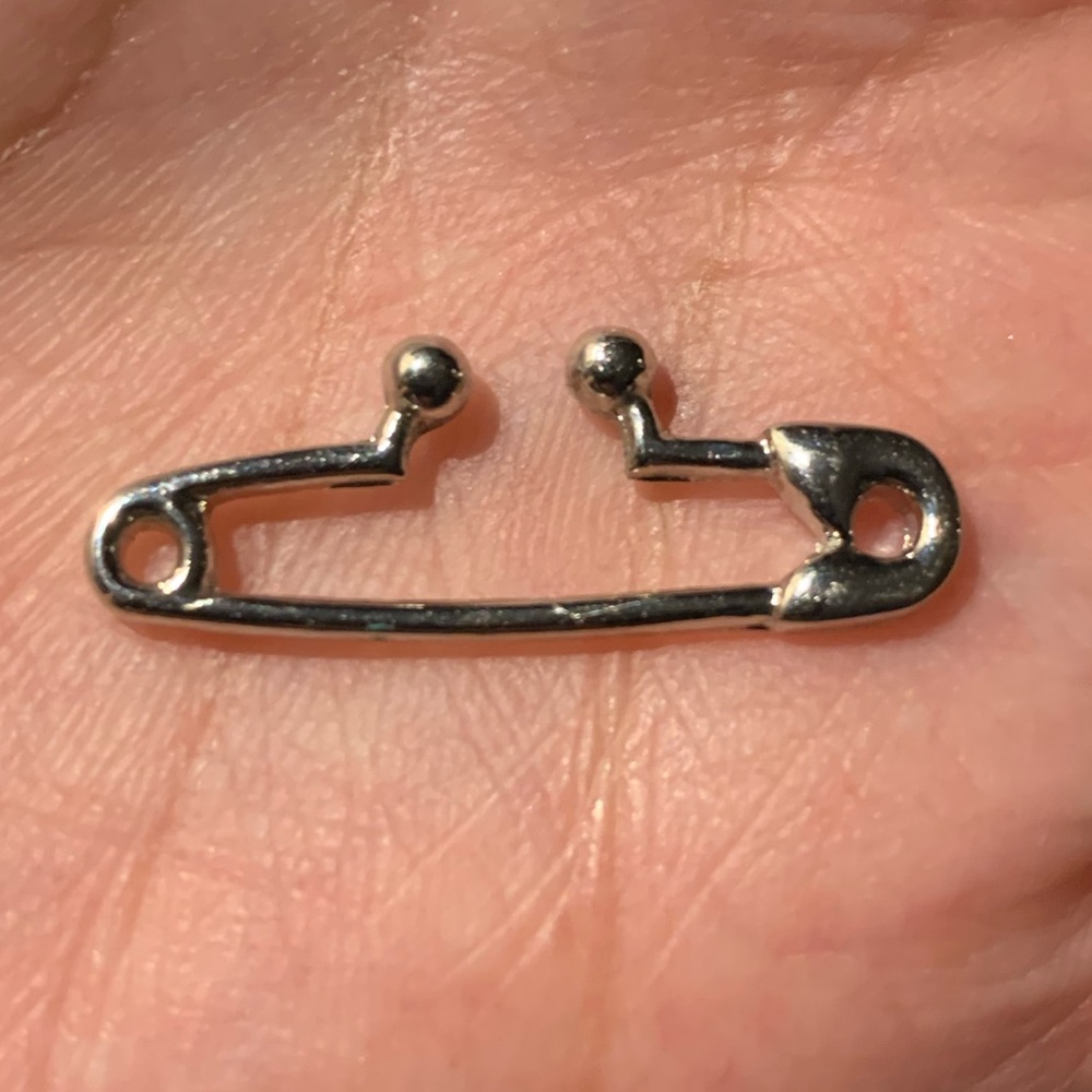 3/$10 Fake safety pin septum ring